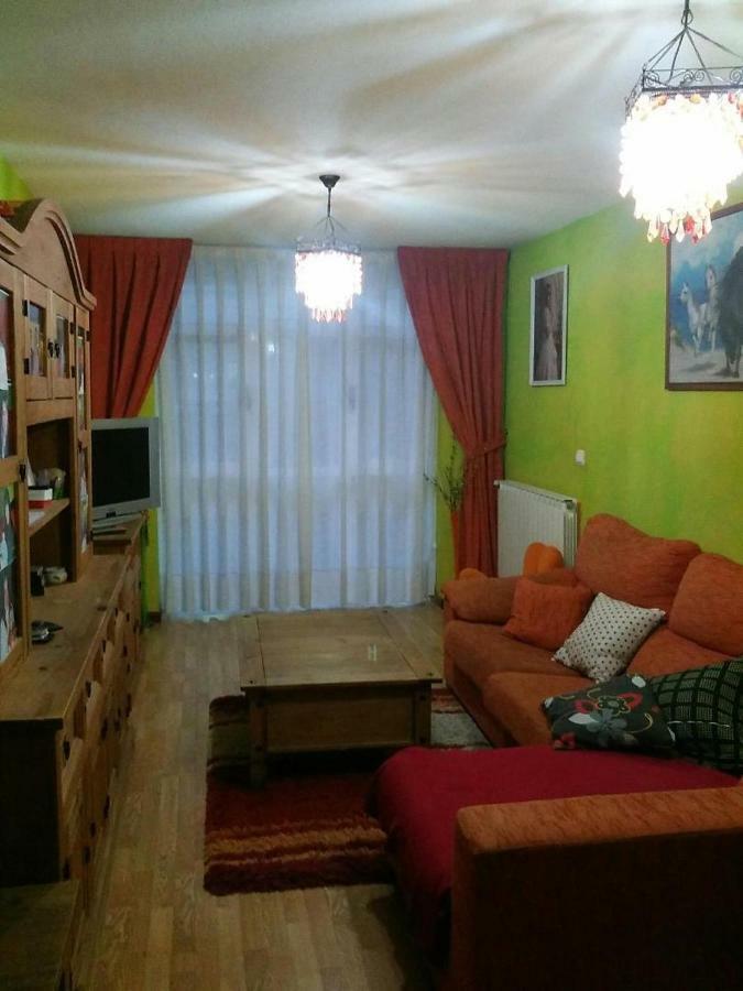 Apartamento Rio Guena Lägenhet Onís Exteriör bild